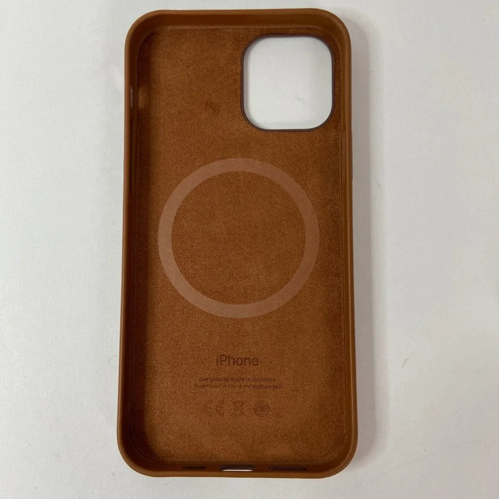 Apple iPhone 12 12 Pro Leather Case MagSafe Saddle Brown A2494 MHKF3ZM/A